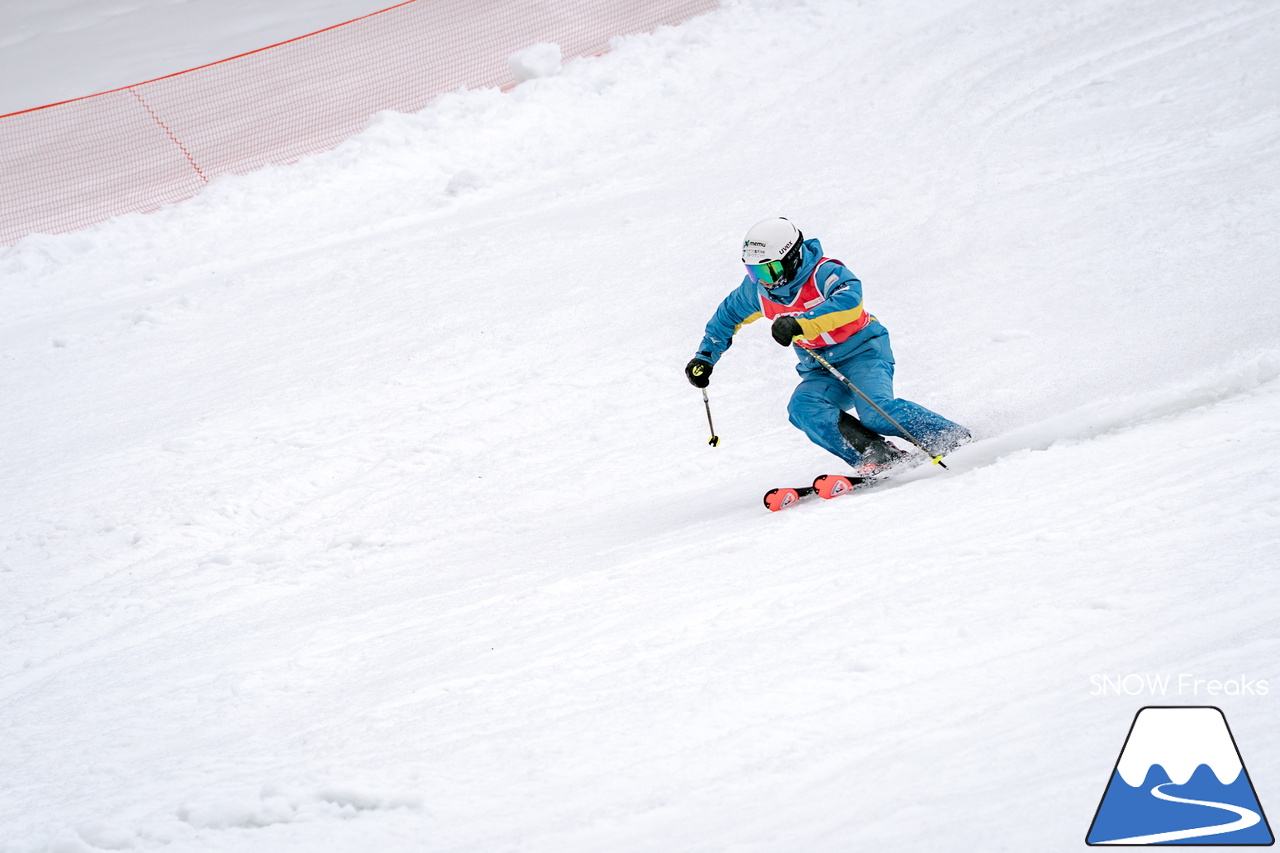 なんと約10年ぶりの「技術選」撮影?! PREMIER SKI ACADEMY presents 『2026プレミアカップ・スキー技術選』レポート！｜朝里川温泉スキー場